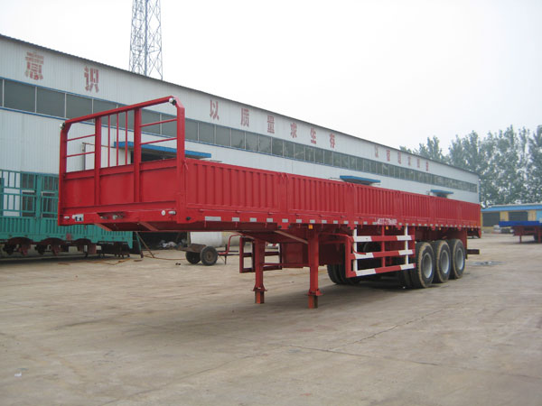 倉欄式半掛車 倉欄式半掛車